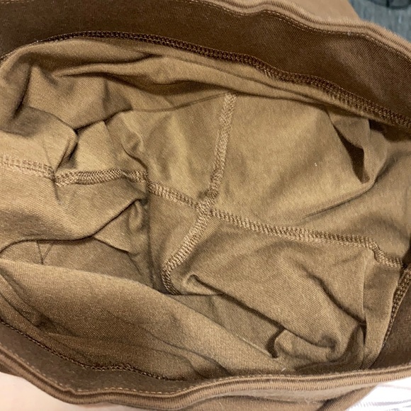 🎱Brown Nike Tight Fit Mid Rise Short Length biker shorts! - Picture 8 of 10